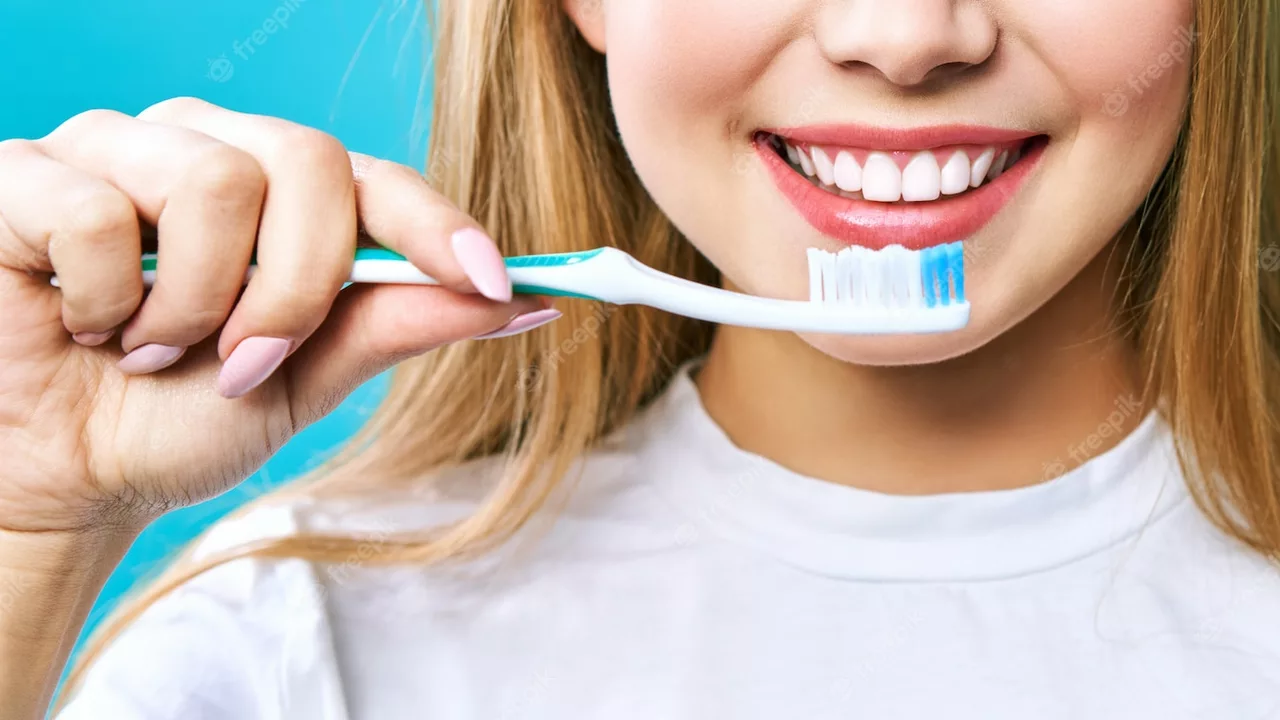 Efavirenz and Oral Health: Maintaining a Healthy Smile